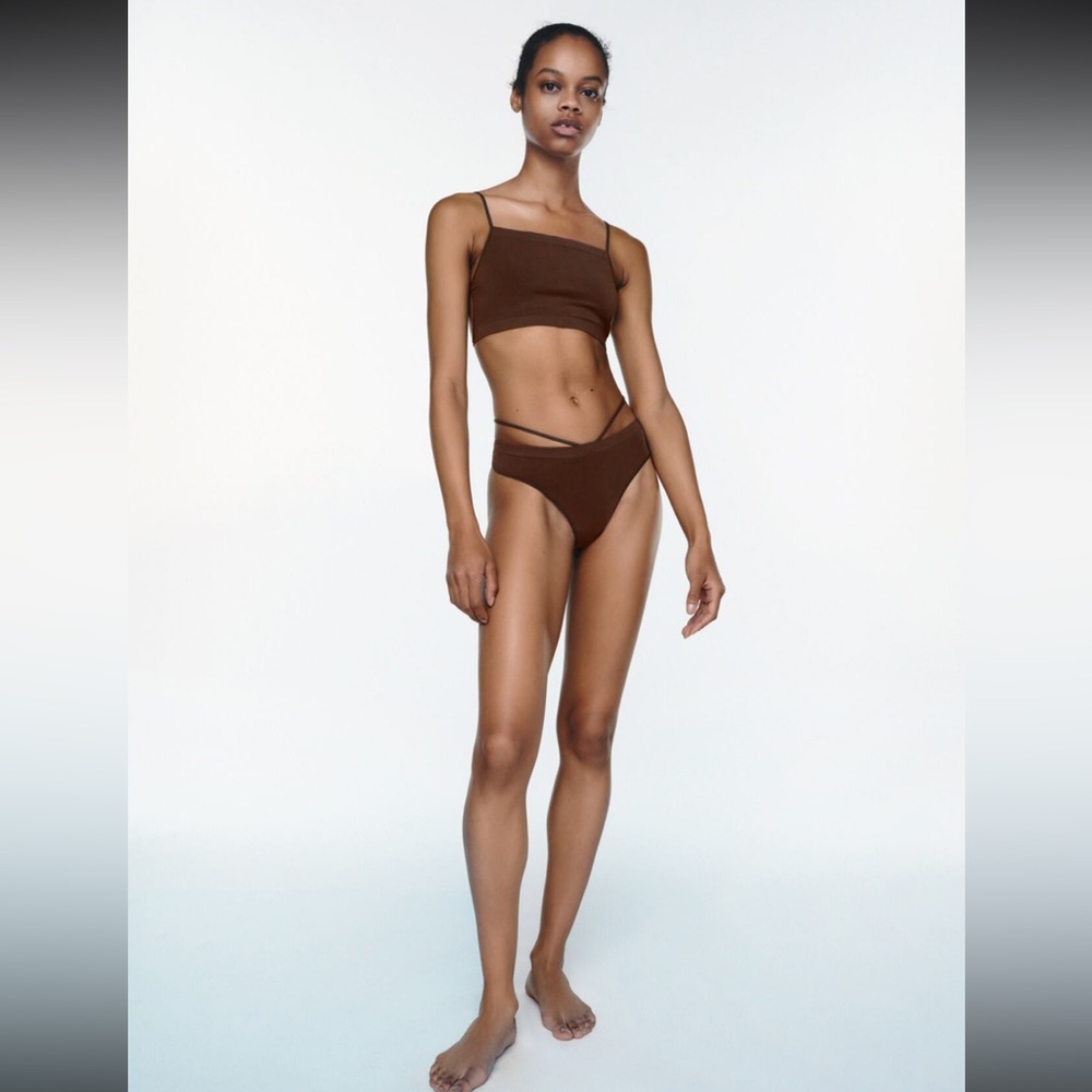 Zara Bandeau Bralette Seamless in Brown
